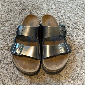 Birkenstocks
Size 38
Silver